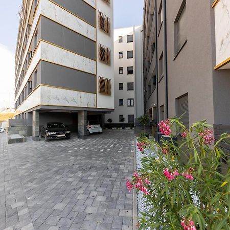 New Studio For 2, Free Private Garage Spot, Wi-Fi, 200 M From Mall Of 스플리트 외부 사진