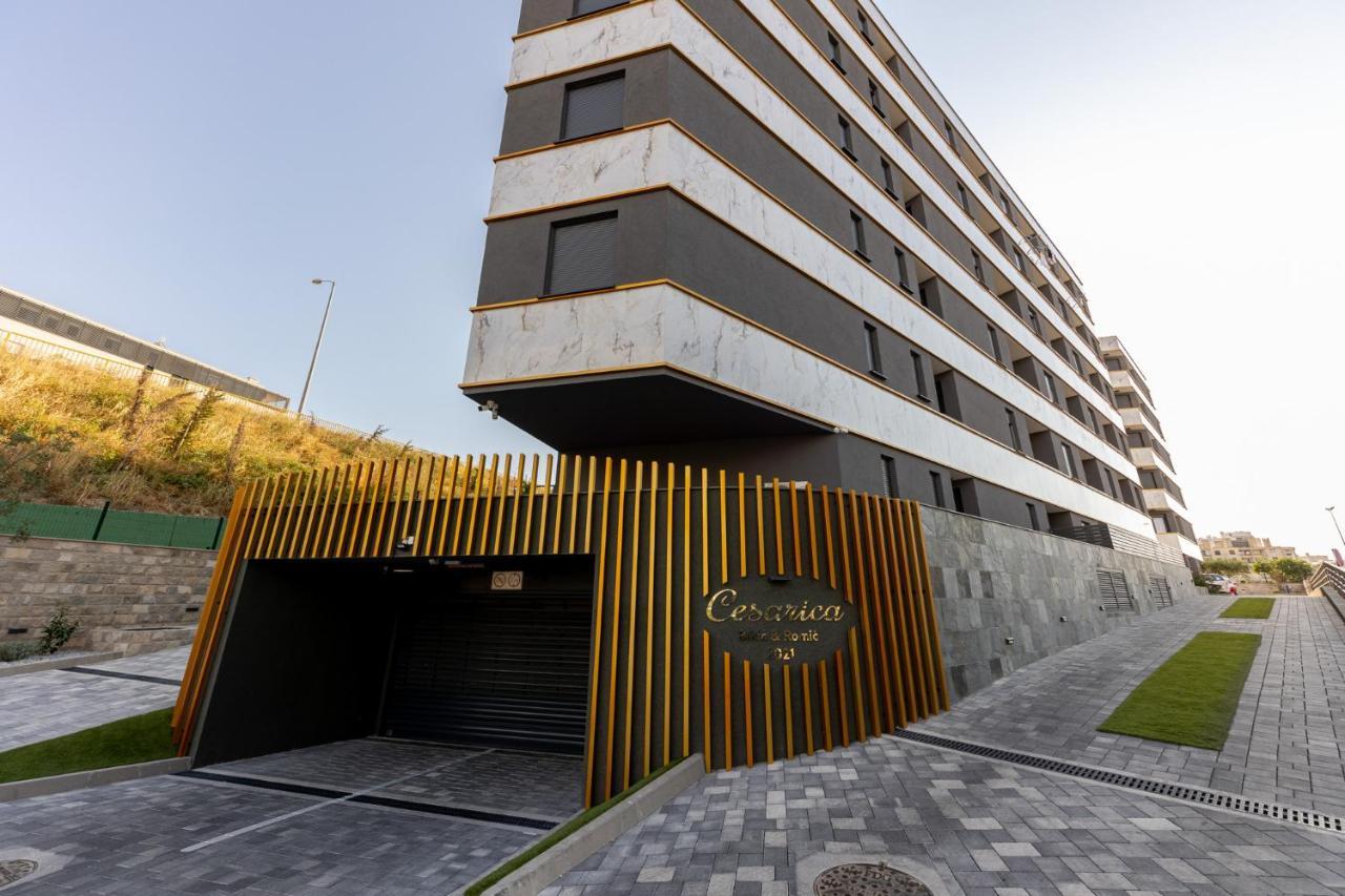 New Studio For 2, Free Private Garage Spot, Wi-Fi, 200 M From Mall Of 스플리트 외부 사진